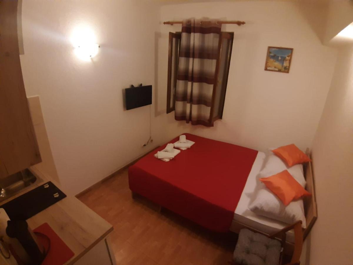 Apartments Knezic イグラネ エクステリア 写真