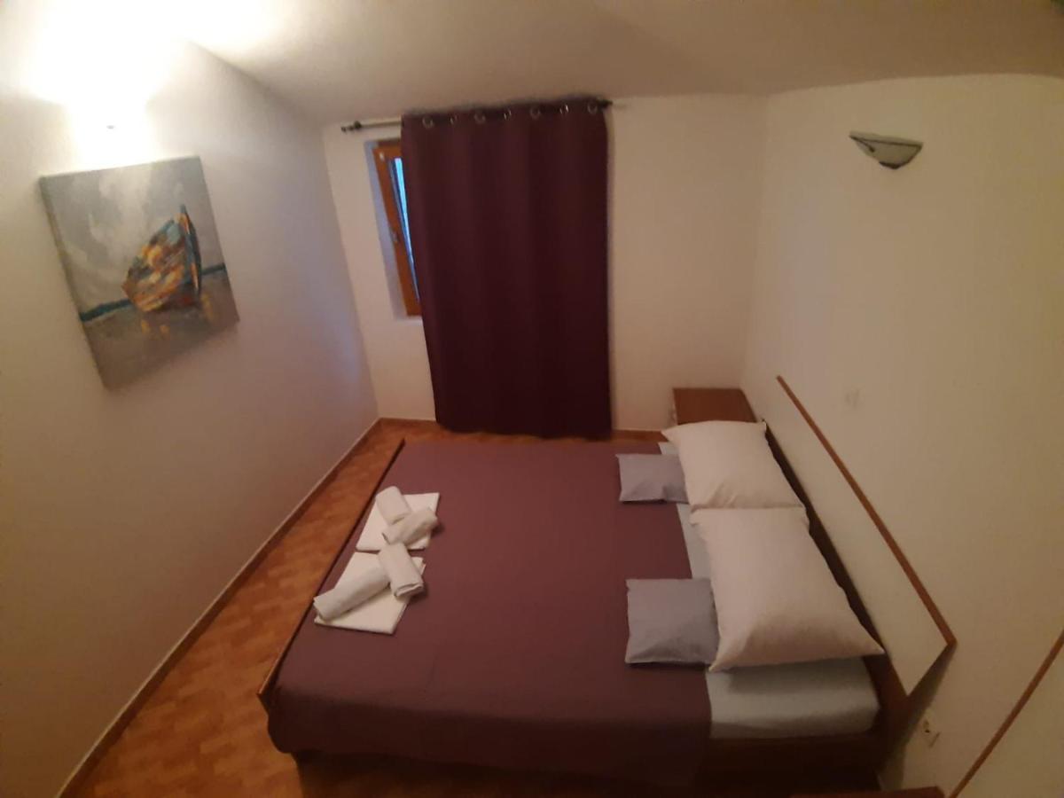 Apartments Knezic イグラネ エクステリア 写真