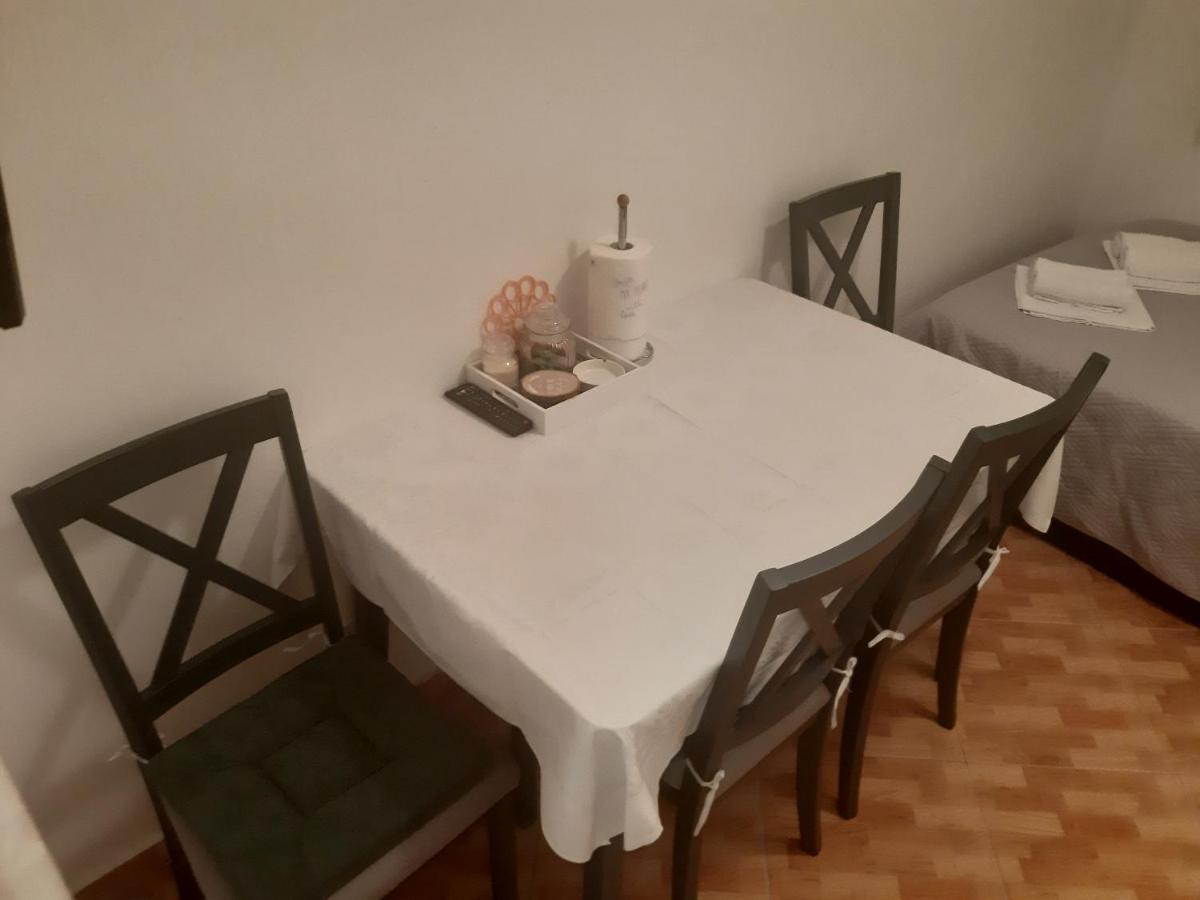 Apartments Knezic イグラネ エクステリア 写真
